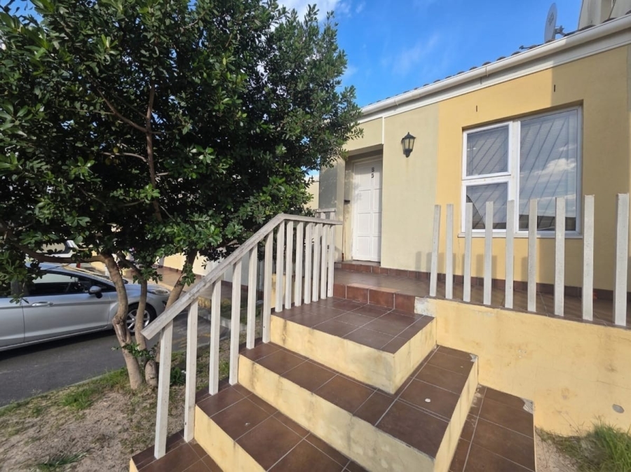 2 Bedroom Property for Sale in Sunset Glen Western Cape